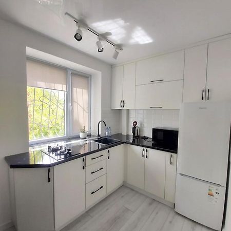 2-Х Комнатная Квартира Taraz Exterior foto
